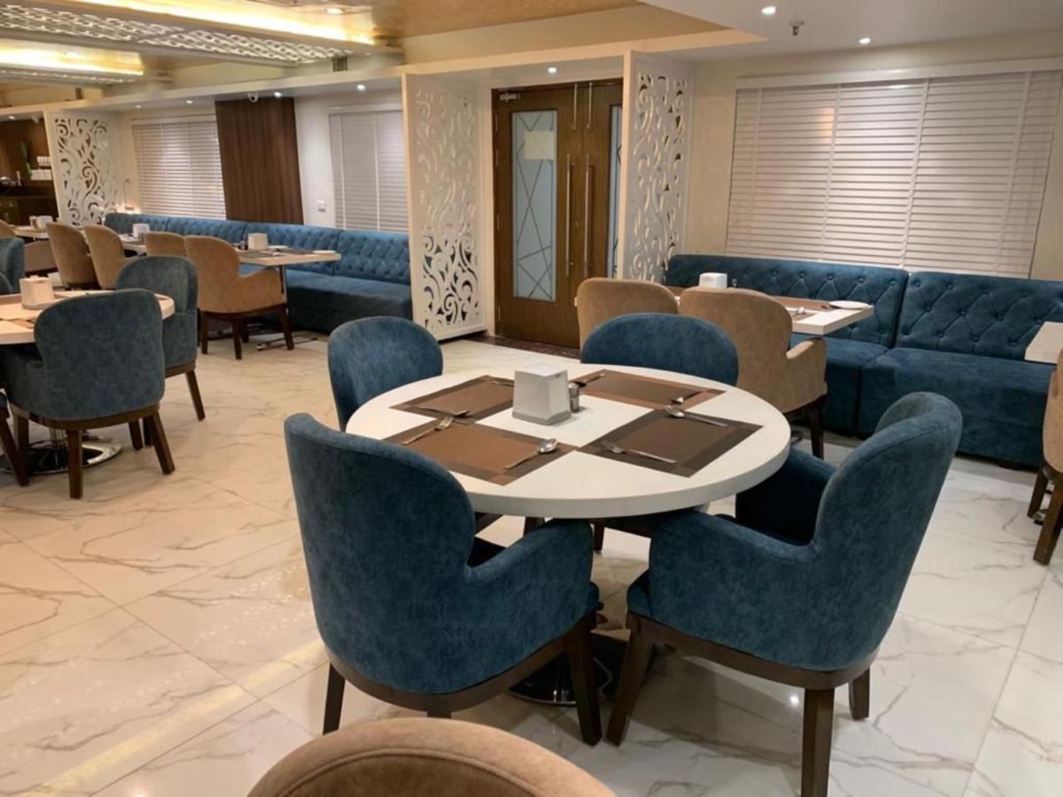 Airport Hotel Ramhan Palace Mahipalpur Yeni Delhi Dış mekan fotoğraf