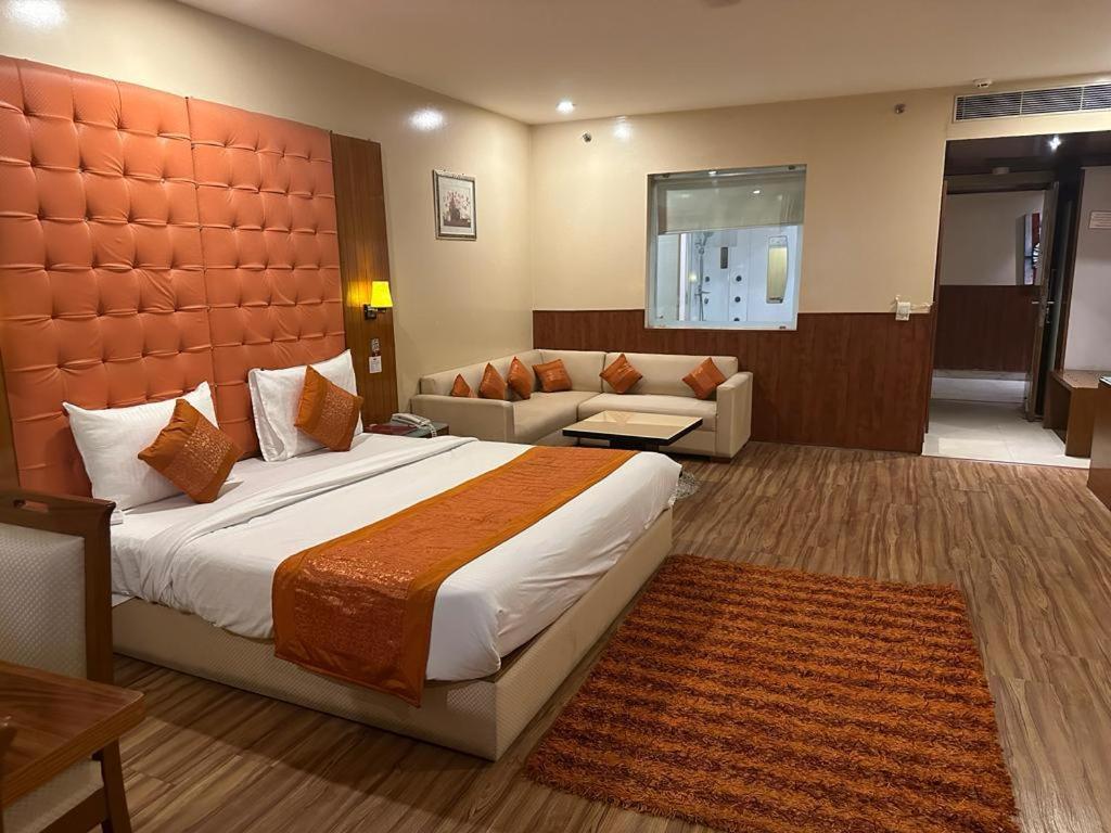 Airport Hotel Ramhan Palace Mahipalpur Yeni Delhi Dış mekan fotoğraf