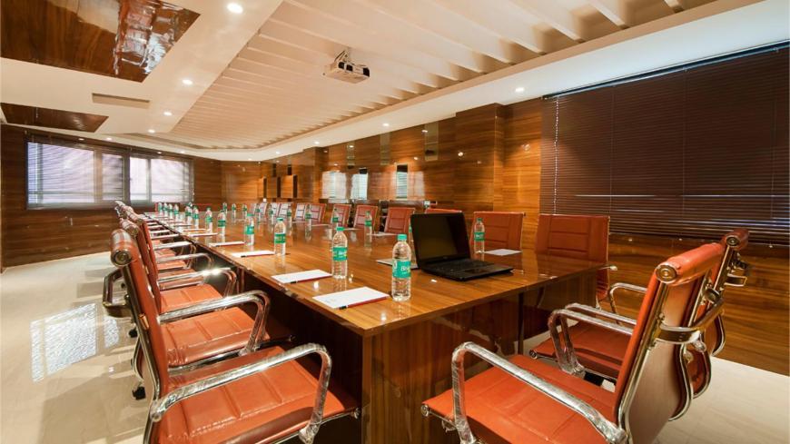 Airport Hotel Ramhan Palace Mahipalpur Yeni Delhi Dış mekan fotoğraf