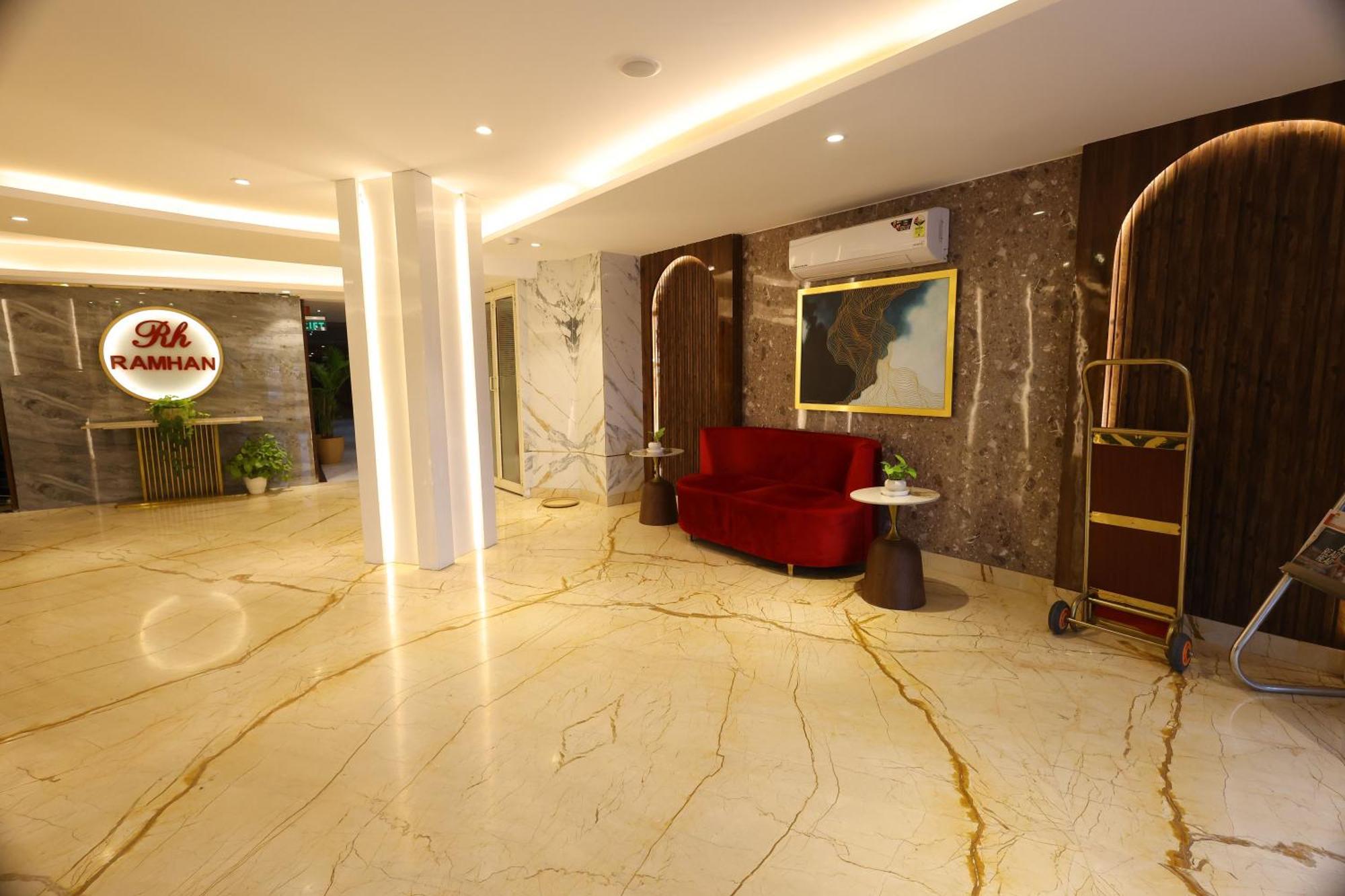 Airport Hotel Ramhan Palace Mahipalpur Yeni Delhi Dış mekan fotoğraf