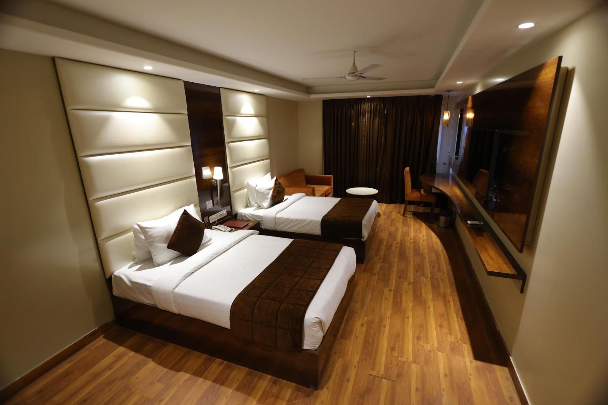 Airport Hotel Ramhan Palace Mahipalpur Yeni Delhi Dış mekan fotoğraf