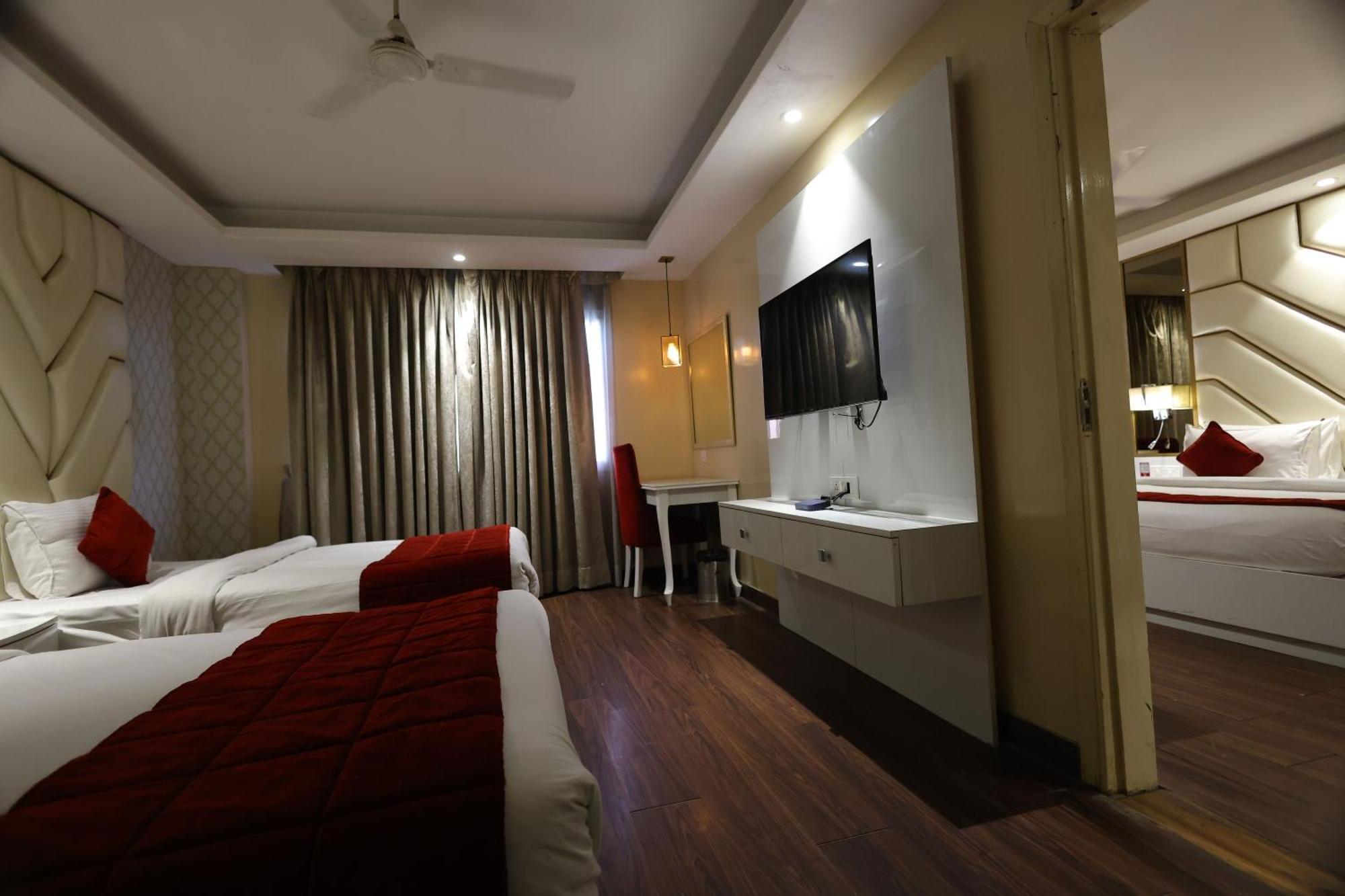Airport Hotel Ramhan Palace Mahipalpur Yeni Delhi Dış mekan fotoğraf