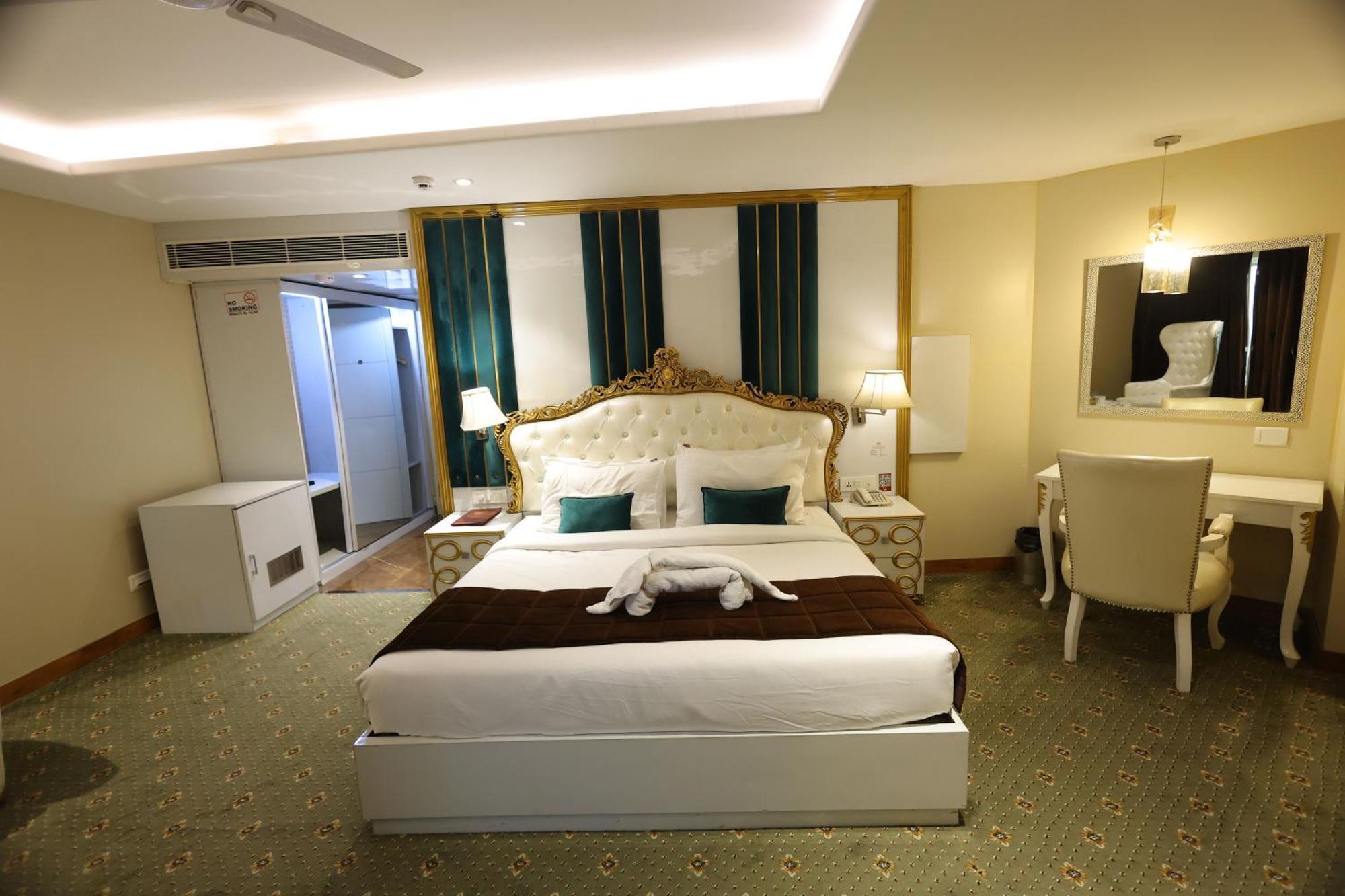 Airport Hotel Ramhan Palace Mahipalpur Yeni Delhi Dış mekan fotoğraf